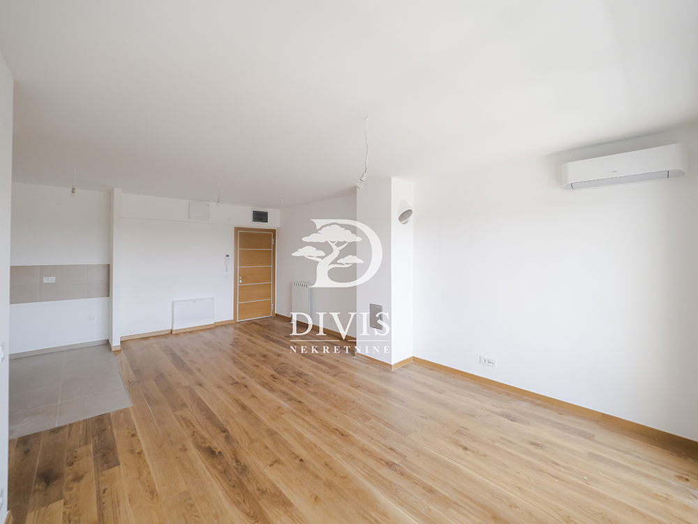 Slika 8 - Generala Rašića, Četvorosoban stan na prodaju, 95m2, 335.000€